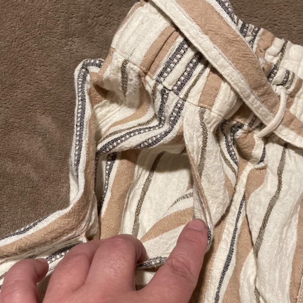 Lucky Brand Striped Paperbag Shorts - Picture 4 of 12